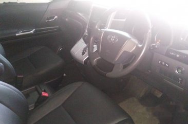 Dijual mobil Toyota Alphard G G 2012 Wagon