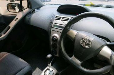 Dijual Mobil Toyota Yaris E 2013