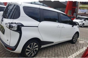 Toyota Sienta V 2017 MPV Automatic