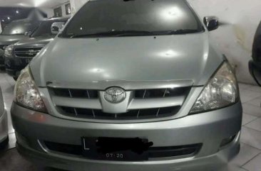 Jual Toyota Kijang Innova V Bensin Matic 2005 