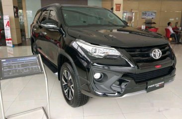 Dijual mobil Toyota Fortuner TRD 2018 SUV