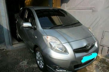 Dijual Mobil Toyota Yaris E Hatchback Tahun 2010