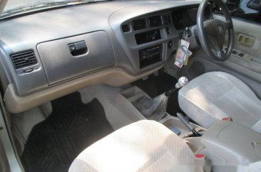 Toyota Kijang LGX 1.8 EFI 2003