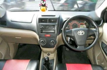 Toyota Avanza E 2013 