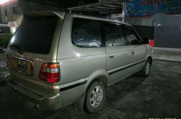 Toyota Kijang LGX 2002