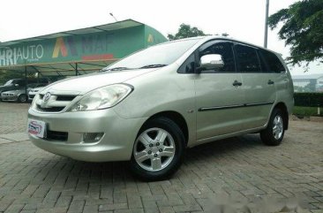 Toyota Kijang Innova 2007