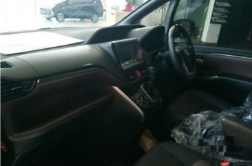 Toyota Voxy 2018 MPV