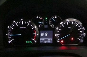 Dijual  mobil Toyota Alphard G hitam tahun 2013