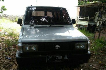 Toyota Kijang 1994 