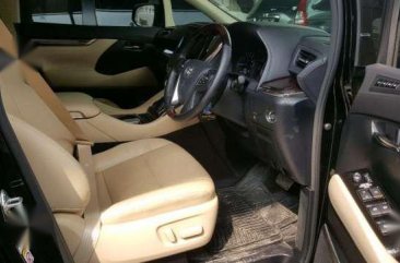 Dijual  mobil Toyota Alphard G ATPM tahun 2017 hitam km 7 ribu istimewa