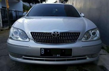 Jual mobil Toyota Camry V 2005 