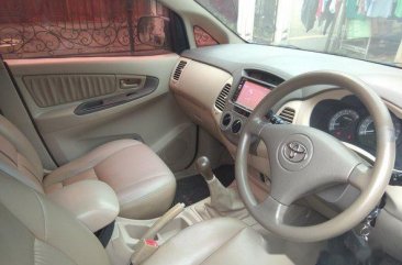 Toyota Kijang Innova G M/T Bensin 2005