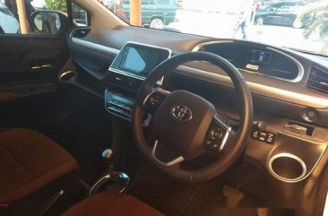  Toyota Sienta Q 2016
