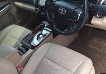 2014 Toyota Camry V dijual