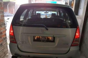 2005 Toyota Kijang Innova 2.0 G Dijual