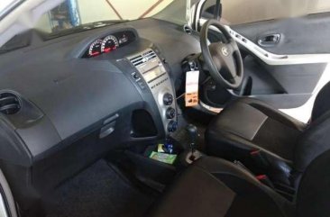 2011 Toyota Yaris J dijual