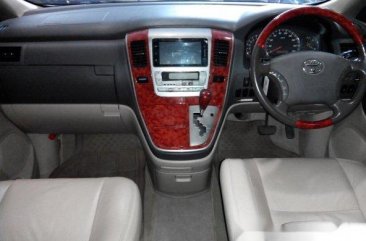 Toyota Alphard G 2004 Dijual 