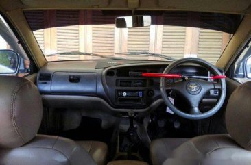 Toyota Kijang LGX 2004 Dijual