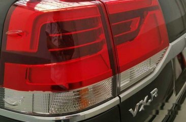 Toyota Land Cruiser VX-R 2018 SUV dijual