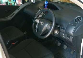 2012 Toyota Yaris  E  dijual 