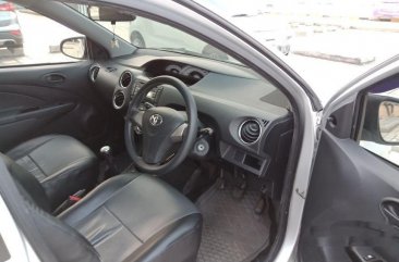 Toyota Etios Valco E 2014 Hatchback dijual