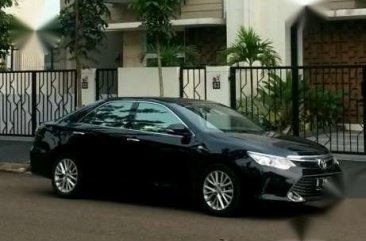 2015 Toyota Camry V dijual 