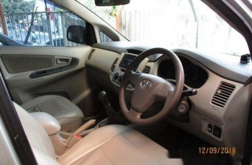 Toyota Kijang Innova 2.0 E 2012 Dijual 