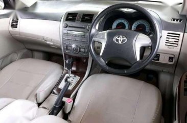 2010 Toyota Corolla Altis G AT dijual