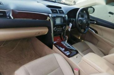 2014 Toyota Camry V Dijual 