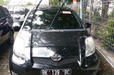 Jual Toyota Yaris E 2011