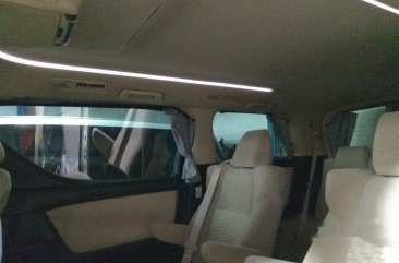 Toyota Alphard X X 2015 Dijual 