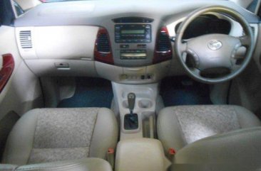 Toyota Kijang Innova 2.7 V 2005 Dijual 
