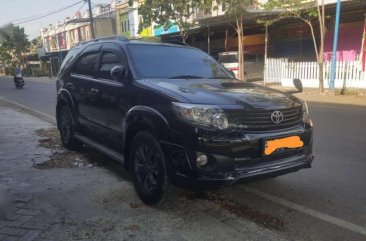 Toyota Fortuner 2.4 AT 2015