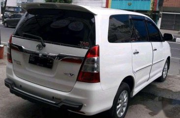 Toyota Kijang Innova V 2014 harga murah