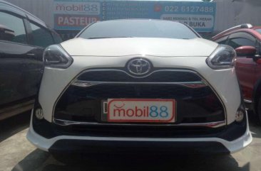 Jual Toyota Sienta Q CVT 1.5 Matic 2017