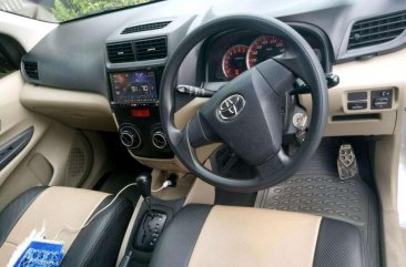 Butuh uang jual cepat Toyota Avanza 2013