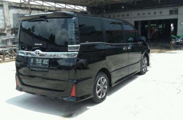 Jual Toyota Voxy 2017 Automatic