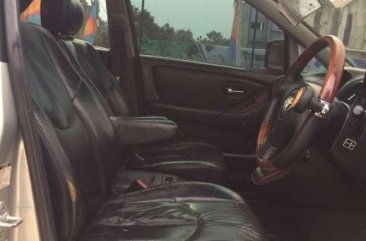 Butuh uang jual cepat Toyota Harrier 2001