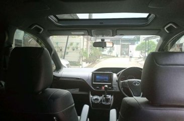Jual Toyota Voxy 2017 Automatic