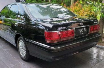 Jual Toyota Crown 2002 harga baik