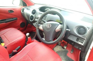 Toyota Etios Valco E dijual cepat
