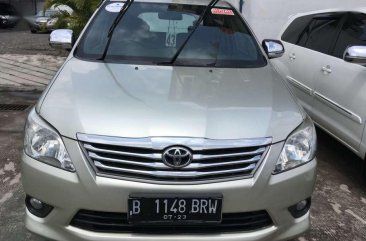 Toyota Kijang Innova 2.0 G bebas kecelakaan