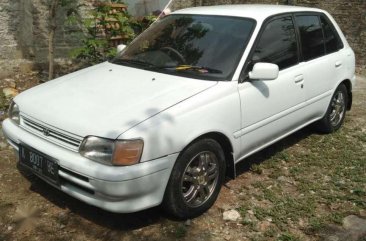 Toyota Starlet 1991 bebas kecelakaan