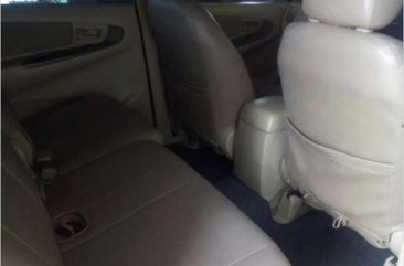 Toyota Kijang Innova 2004 dijual cepat