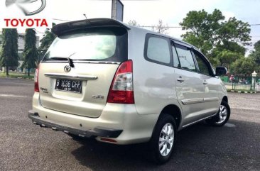 Jual Toyota Kijang Innova 2.5 G harga baik