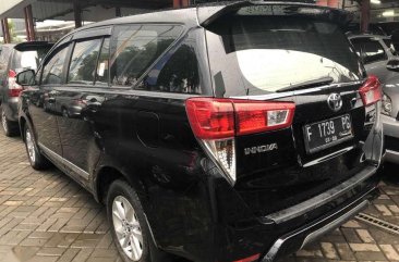 Butuh uang jual cepat Toyota Kijang Innova 2017