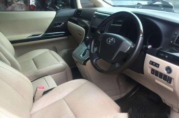 Toyota Alphard 2012 bebas kecelakaan