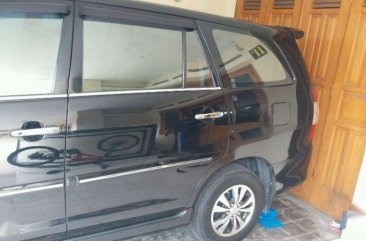 Toyota Kijang Innova V bebas kecelakaan