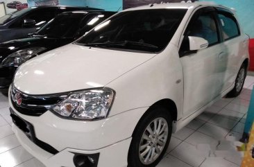 Toyota Etios Valco 2015 dijual cepat