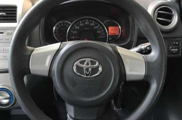 Butuh uang jual cepat Toyota Agya 2014
